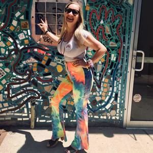 Meet your Posher, Cara